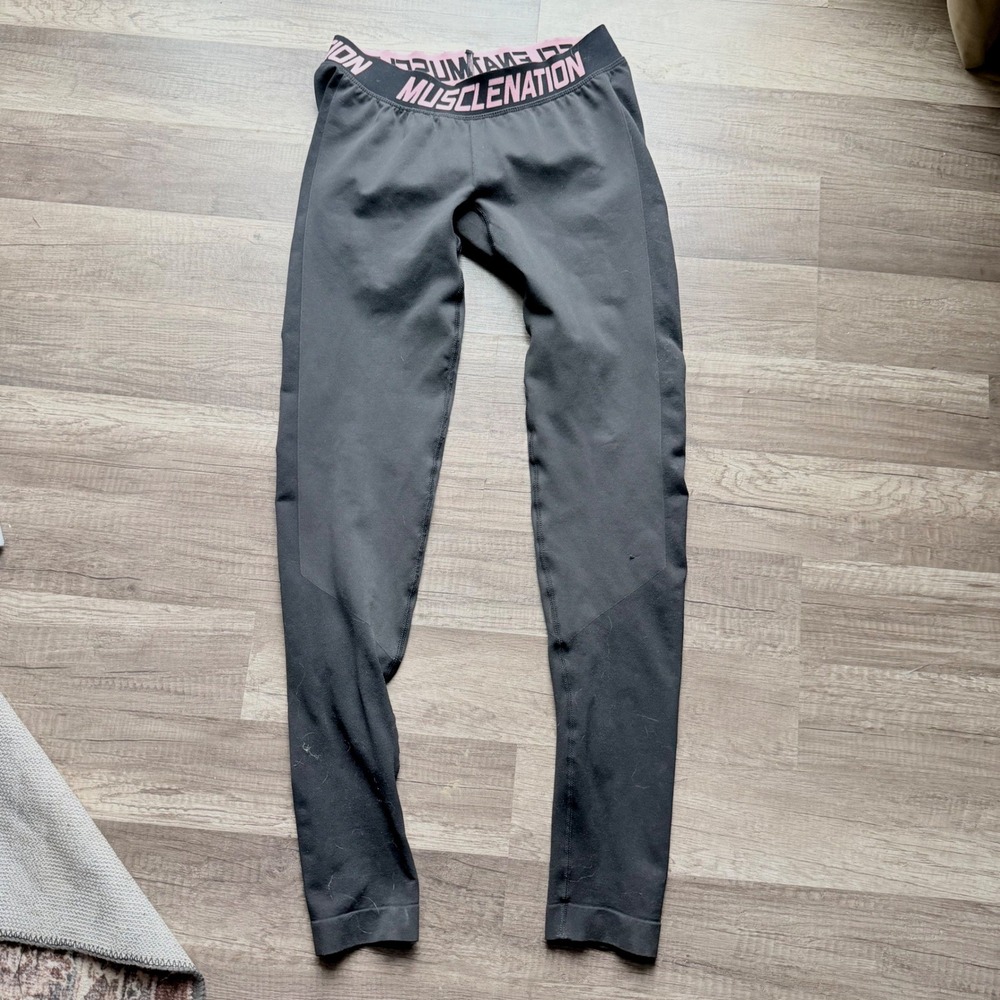 Muscle Nation Womens Gray Athletic Training Leggings Pink Logo Waistband Size M